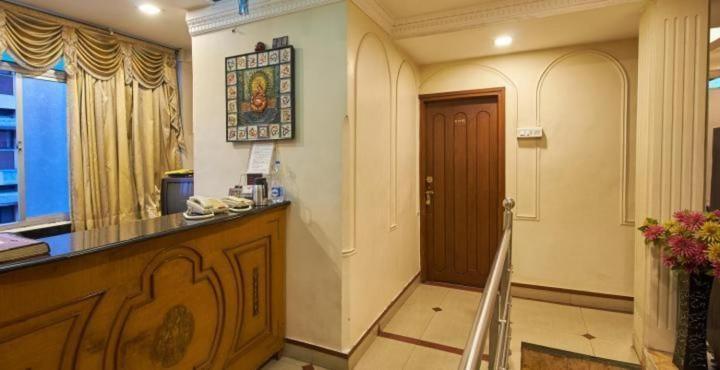 Hotel Tushar Pune Luaran gambar