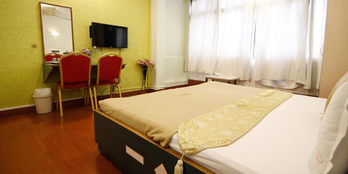 Hotel Tushar Pune Luaran gambar