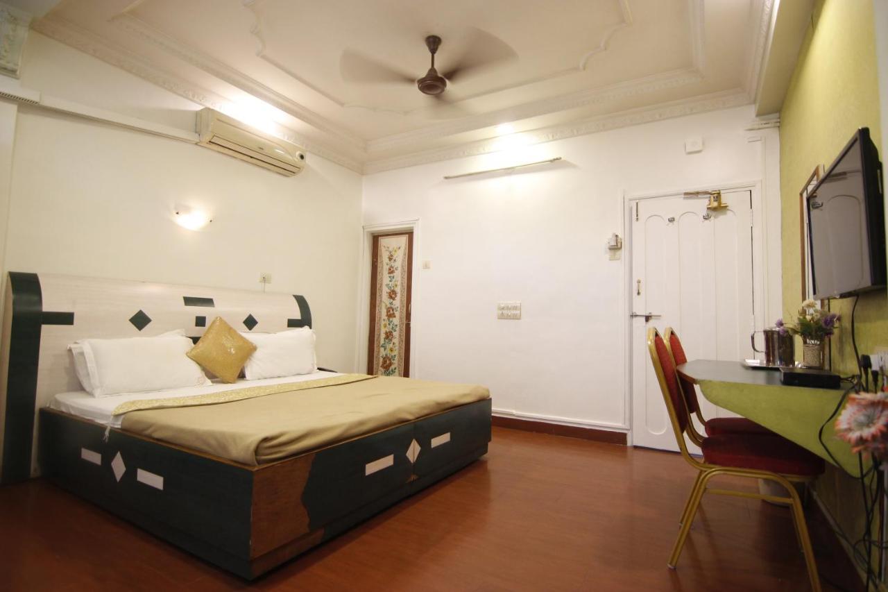 Hotel Tushar Pune Luaran gambar